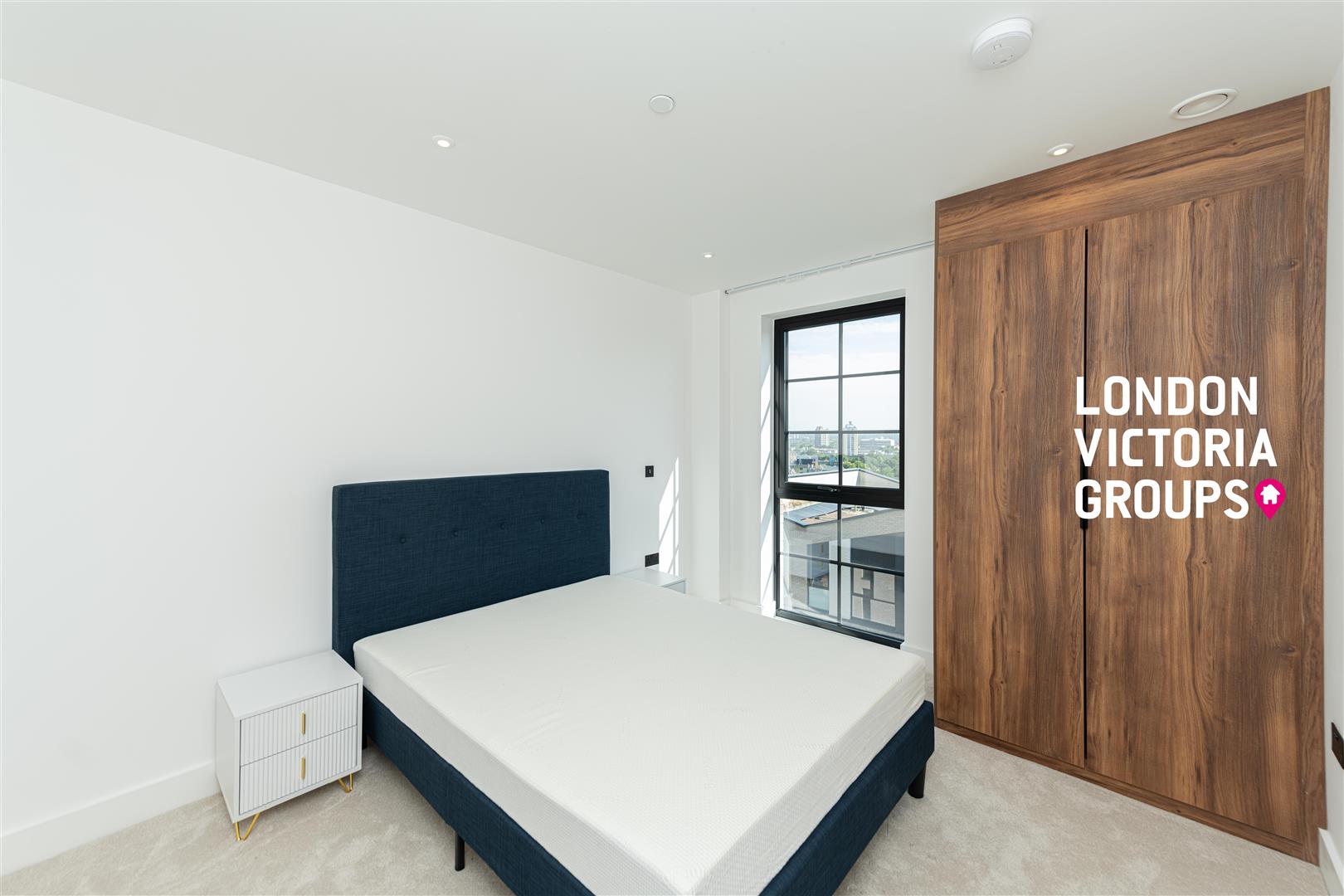 Horatio Apartments, 2 Graphite Square, LONDON